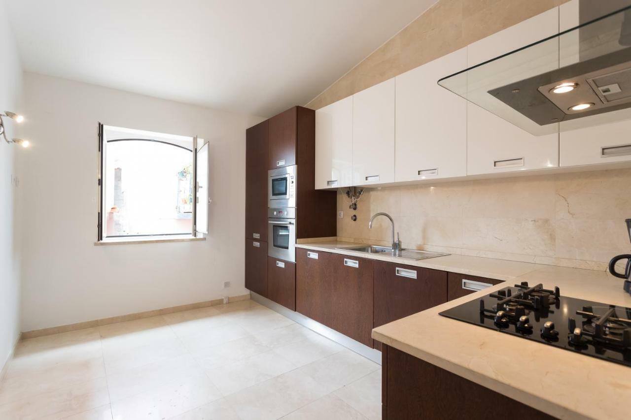 Alfama Modern Two-Bedroom Apartment W/ River View And Parking - By Lu Holidays Lisboa Εξωτερικό φωτογραφία