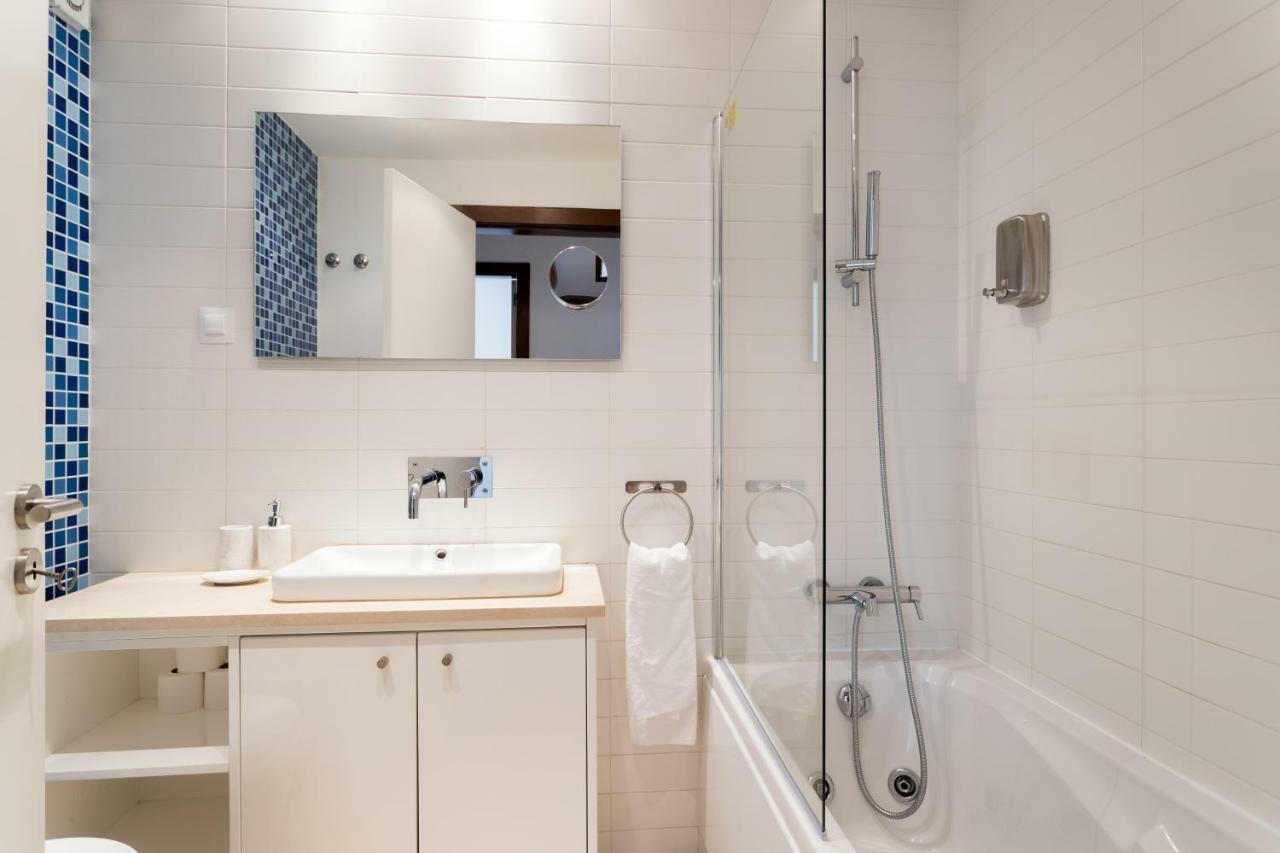 Alfama Modern Two-Bedroom Apartment W/ River View And Parking - By Lu Holidays Lisboa Εξωτερικό φωτογραφία