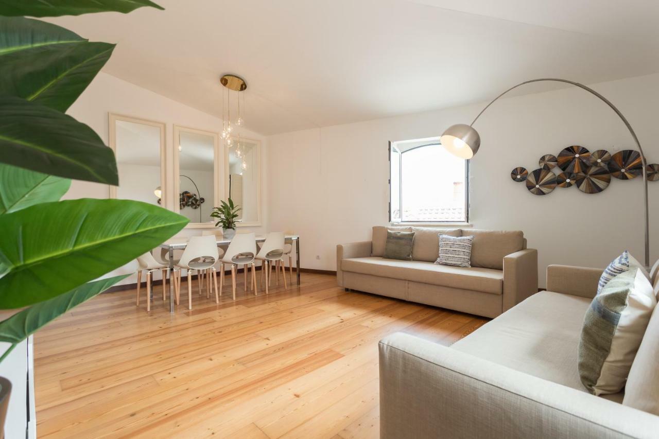 Alfama Modern Two-Bedroom Apartment W/ River View And Parking - By Lu Holidays Lisboa Εξωτερικό φωτογραφία